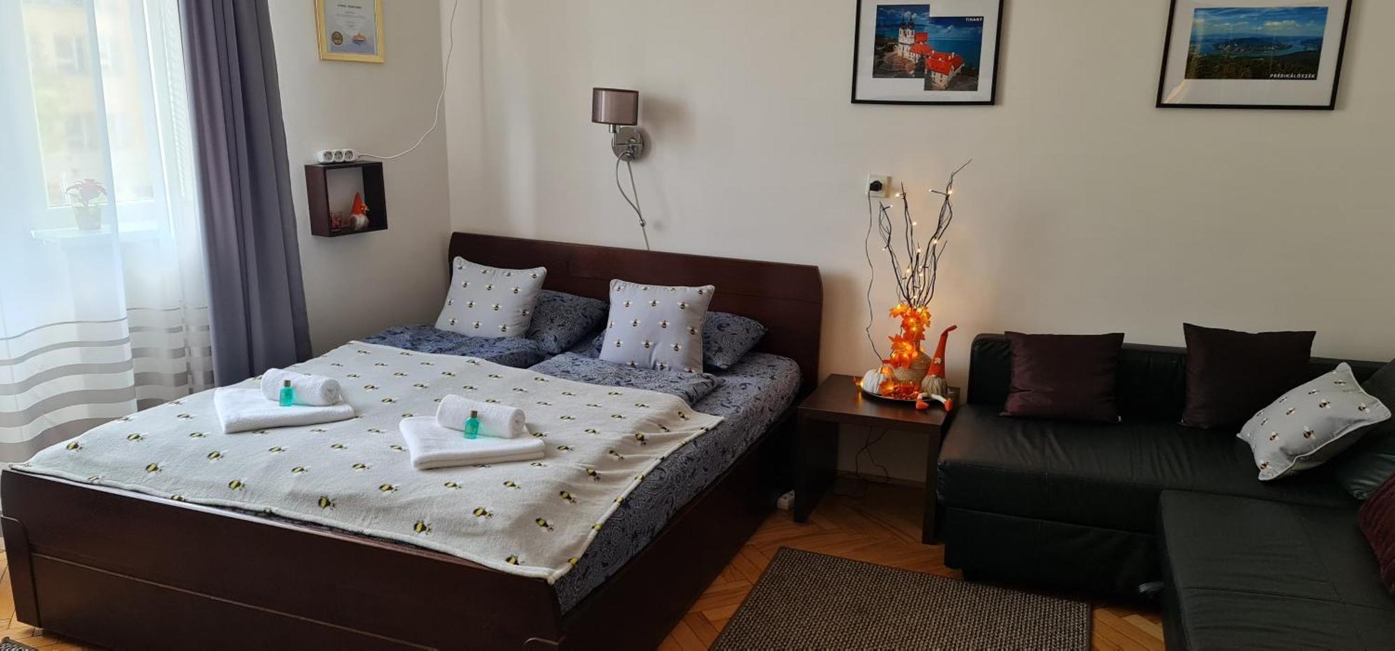 Bumblebee Apartment With Ac Budapest Exteriör bild